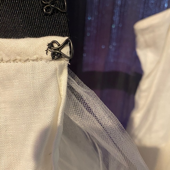 Linen-Tooling Dress,Two pieces-Off White/Blk waist - Picture 6 of 7